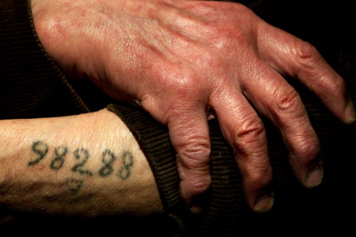 auschwtiztattoo