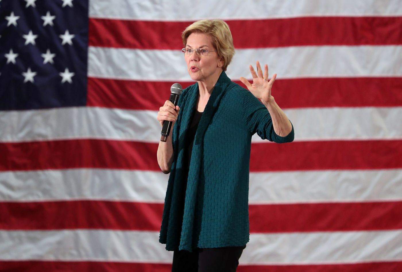 105863950-1555953359609senatorelizabethwarren